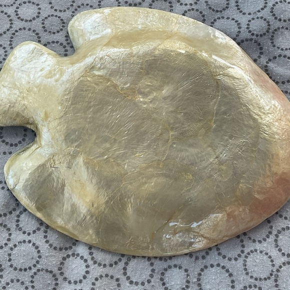 Vtg Studio Nova Vibrant Capiz Shell Small Platter Plate 6 1/2” - Picture 4 of 4